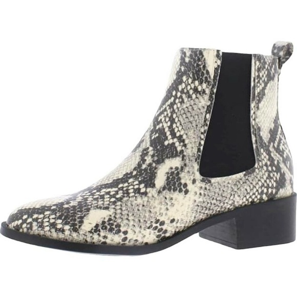 Steve Madden Shoes - Steve Madden Devan Snakeskin Chelsea Boots